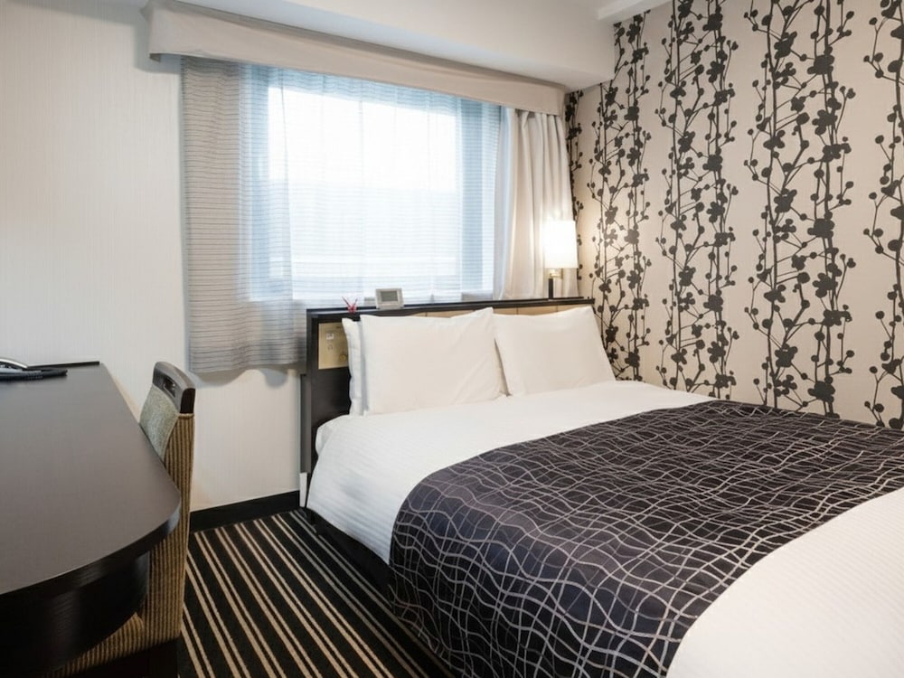 ダブルルーム禁煙 | アパホテル〈神田神保町駅東〉