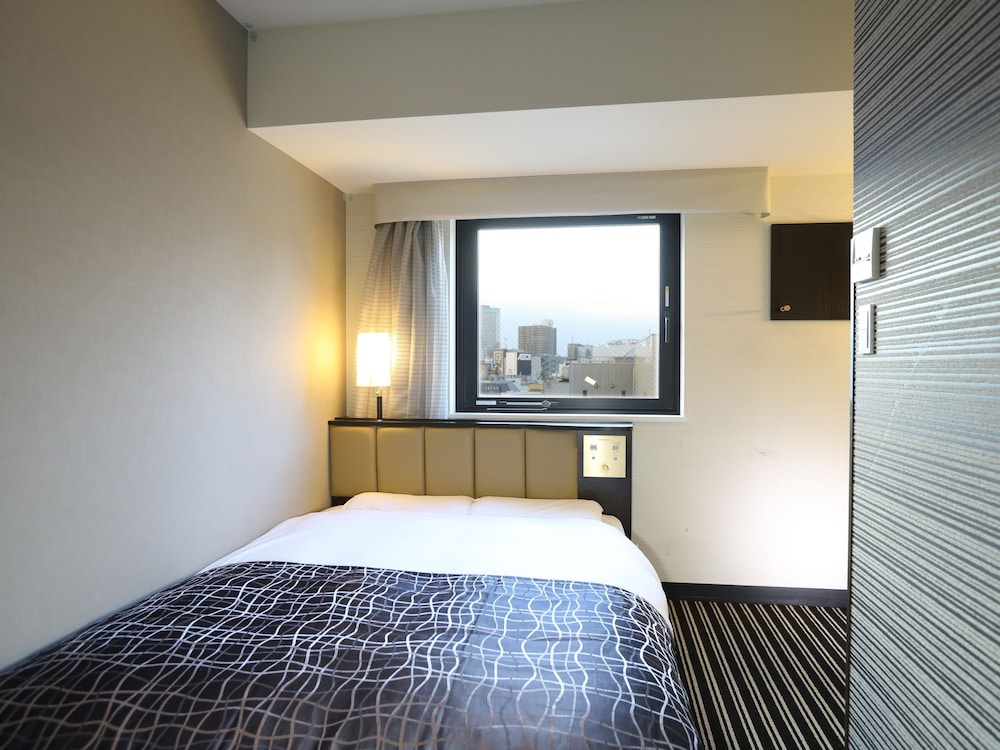 ダブルルーム禁煙 | アパホテル〈神田神保町駅東〉