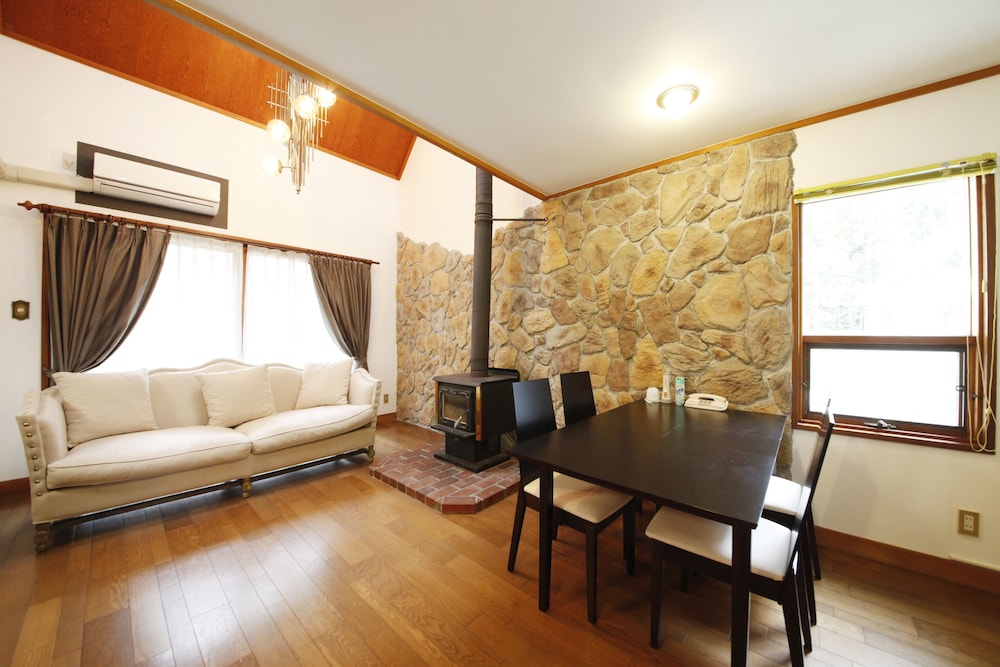 ベーシック コテージ キッチン リビング エリア0 | コテージホテル フェニーチェ白馬