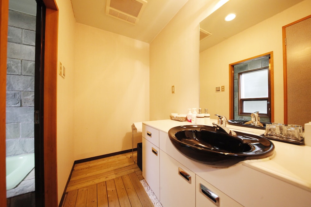 ベーシック コテージ キッチン バスルーム0 | コテージホテル フェニーチェ白馬