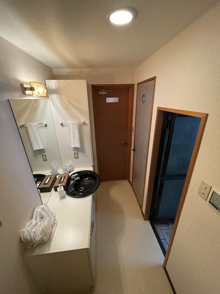 ベーシック コテージ キッチン バスルーム1 | コテージホテル フェニーチェ白馬