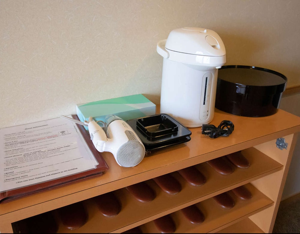 和室20畳 喫煙可 客室1 | リゾートイン芙蓉