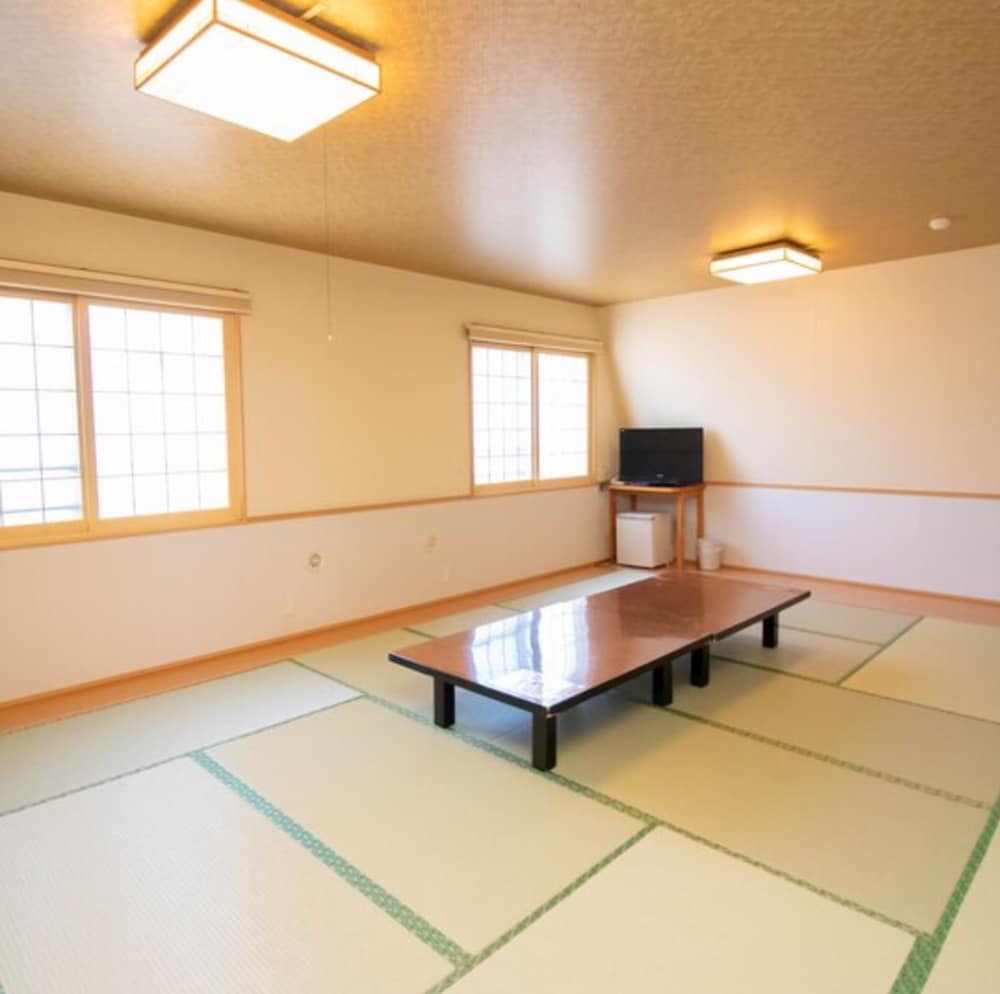 和室20畳 喫煙可 | リゾートイン芙蓉