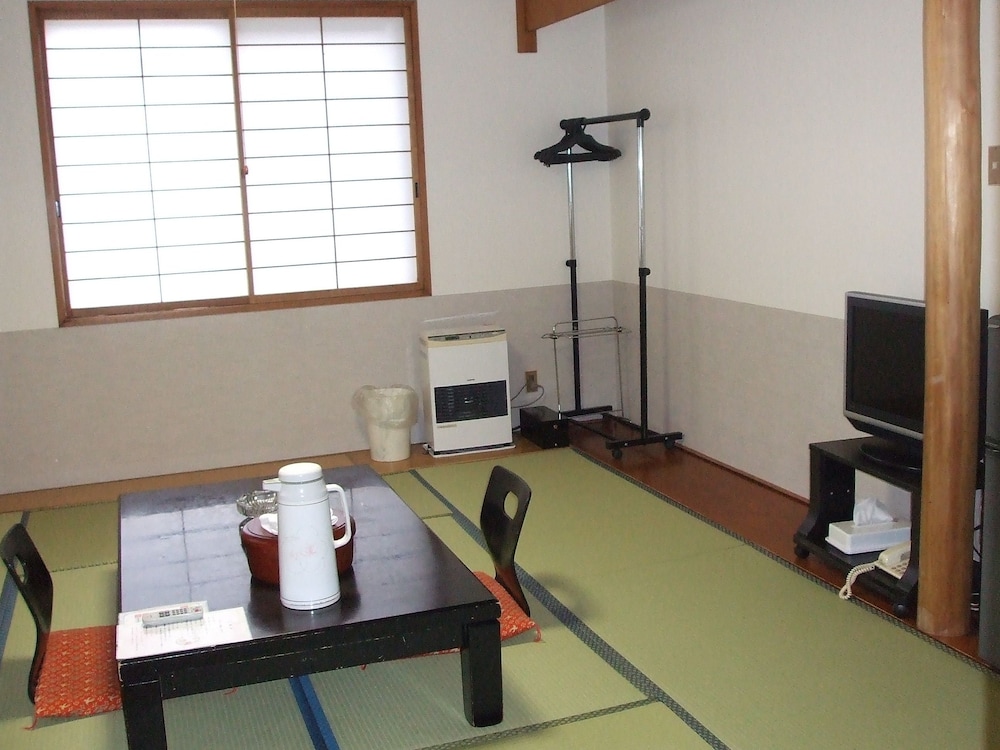 和室:バストイレ付10畳 客室1 | ホテル湯沢湯沢でんき屋