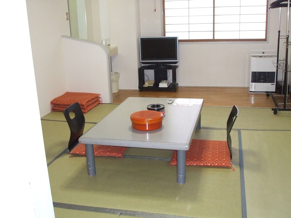和室:バストイレ無し | ホテル湯沢湯沢でんき屋
