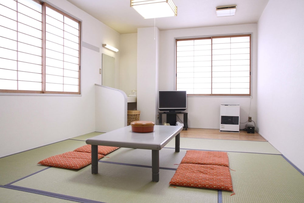 和室:バストイレ無し 客室1 | ホテル湯沢湯沢でんき屋
