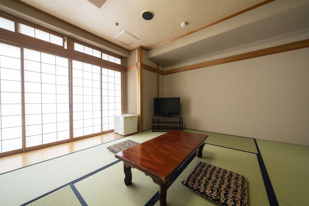 和室 禁煙 | ロイヤルホテルうお八