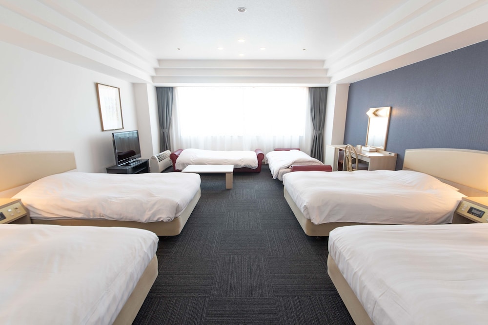 4名利用 Minato Hotel 客室1 | i+Land nagasaki