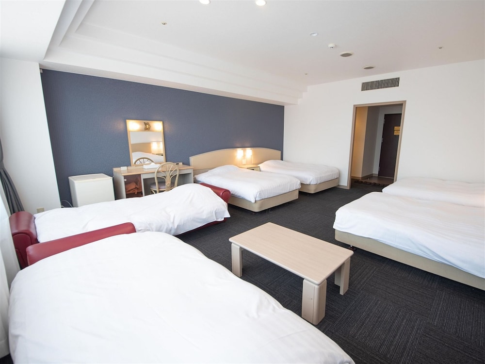 4名利用 Minato Hotel 客室3 | i+Land nagasaki