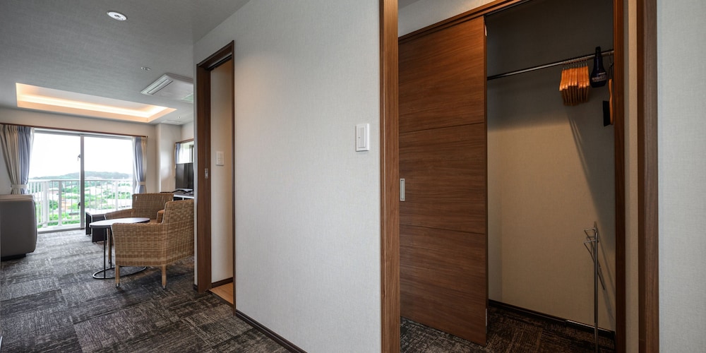 デラックス ツインルーム 客室7 | リットホテル今帰仁