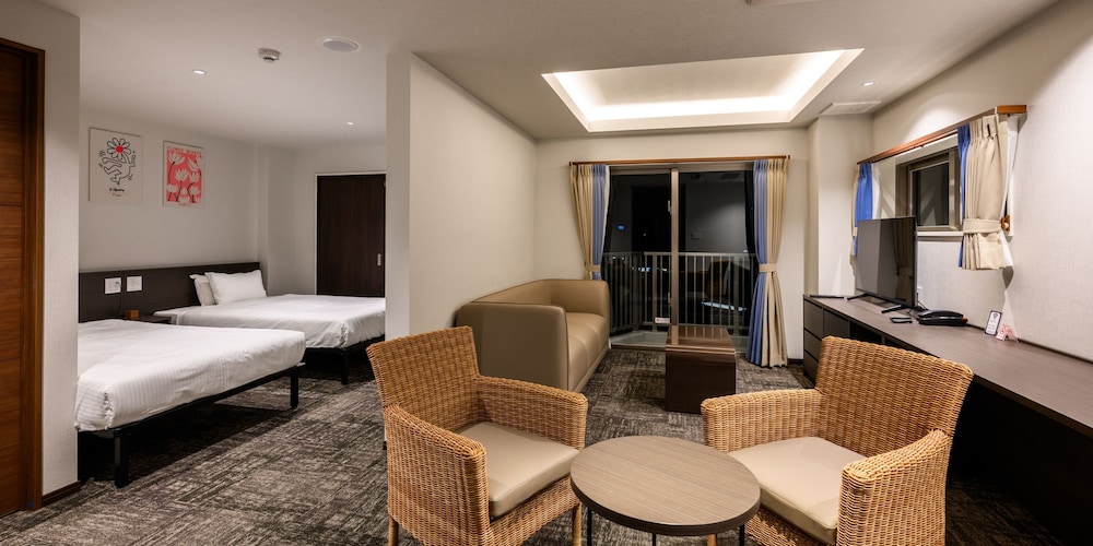 デラックス ツインルーム 客室6 | リットホテル今帰仁