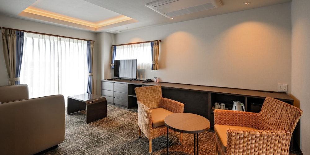 デラックス ツインルーム 客室4 | リットホテル今帰仁