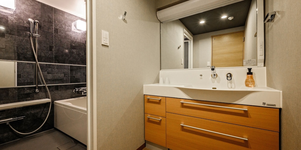 ファミリー ルーム 客室3 | リットホテル今帰仁