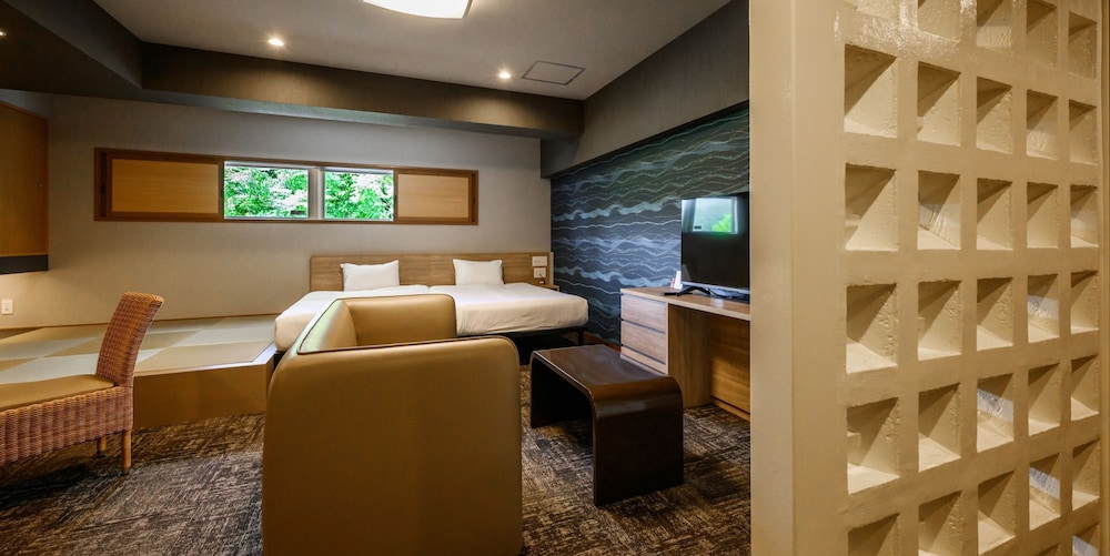 ファミリー ルーム 客室1 | リットホテル今帰仁