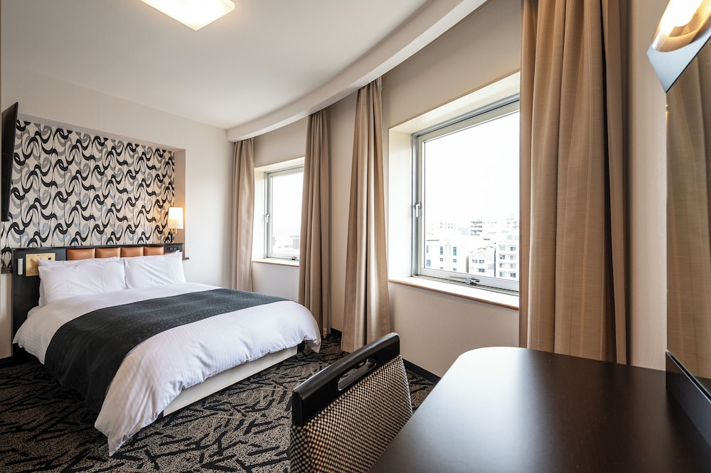 ダブルルーム ダブルベッド 1 台 禁煙 | アパホテル〈湘南 辻堂駅前〉