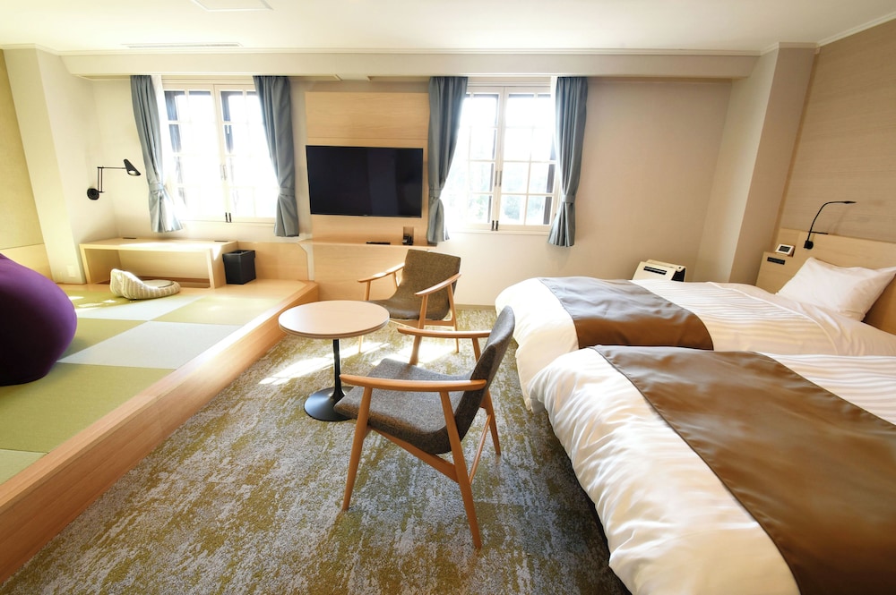 3F/4F スーペリア和洋室 4名定員 (夕食付はチェックイン17時まで) | ホテル マロウド 箱根