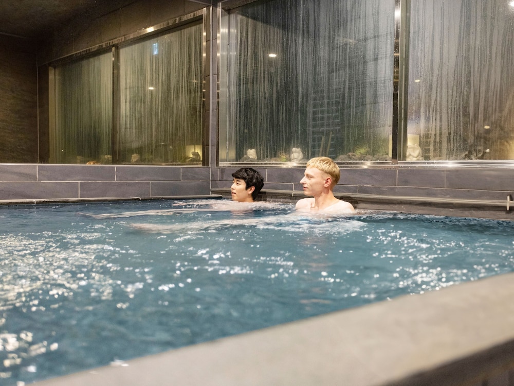 Capsule room Men only for 2 persons 客室2 | 安心お宿 新宿駅前店 - 男性専用