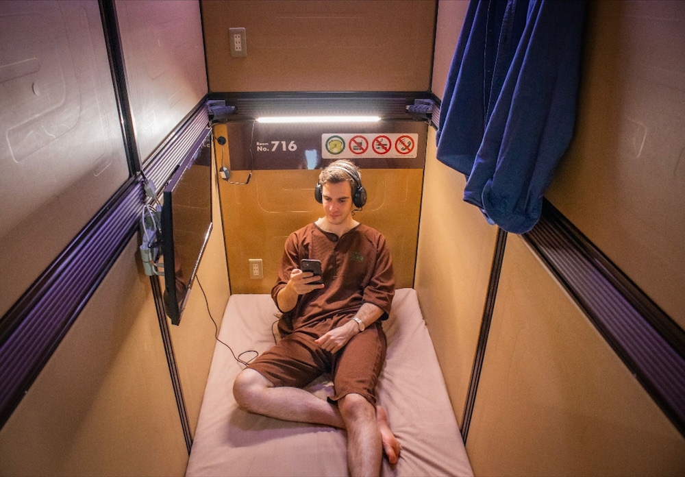 客室1 | 安心お宿 新宿駅前店 - 男性専用