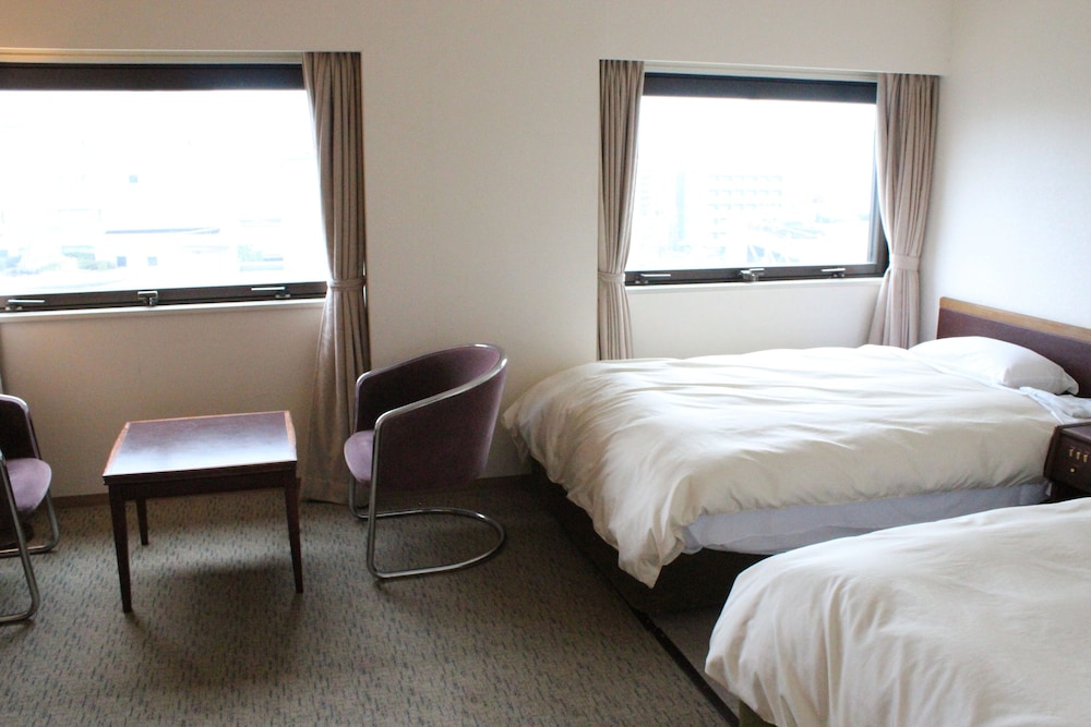 ツインルーム 喫煙可 客室2 | ホテル グランテラス富山