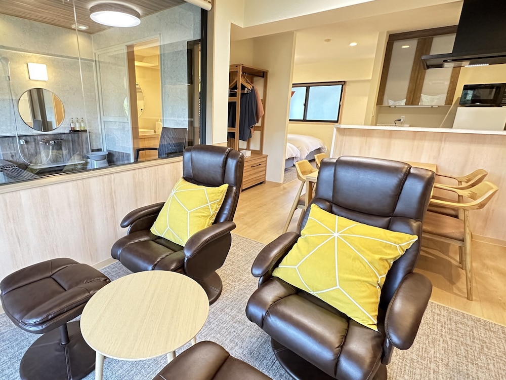 客室1 | 全室半露天風呂付きコンドミニアムホテル　ガーランドコート宇佐美