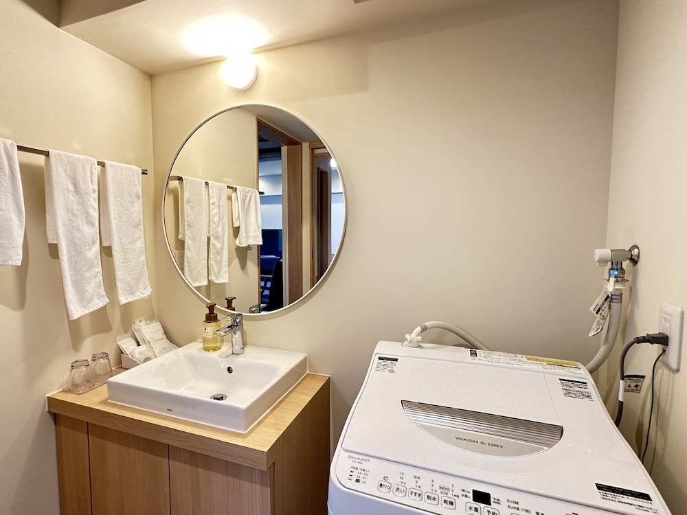 Aタイプ 壁付けキッチン 42㎡ 禁煙 客室1 | 全室半露天風呂付きコンドミニアムホテル　ガーランドコート宇佐美