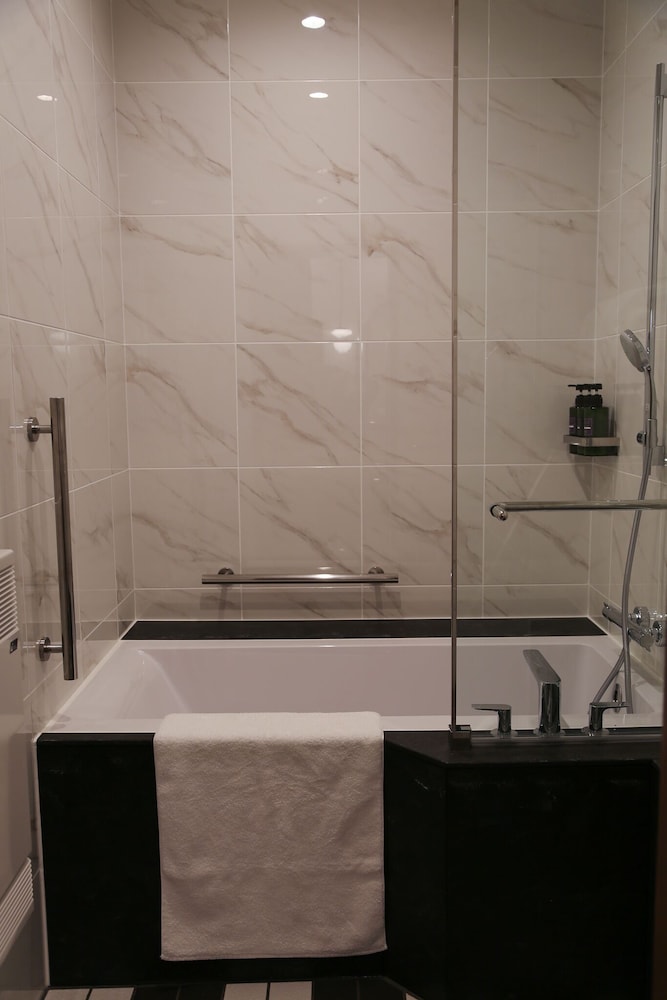 別館 スイートルーム 禁煙 バスルーム0 | 日光金谷 ホテル