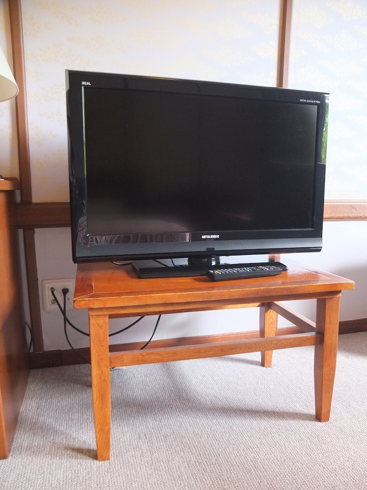 デラックス ツインルーム 禁煙 客室の設備とサービス0 | 日光金谷 ホテル