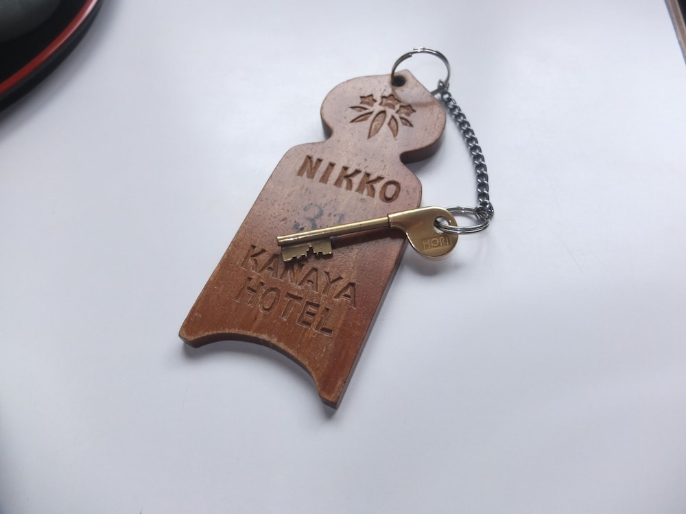 デラックス ツインルーム 禁煙 客室の設備とサービス2 | 日光金谷 ホテル