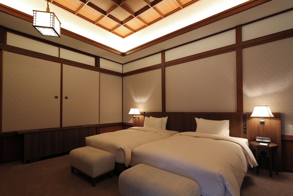 別館 スイートルーム 禁煙 客室2 | 日光金谷 ホテル
