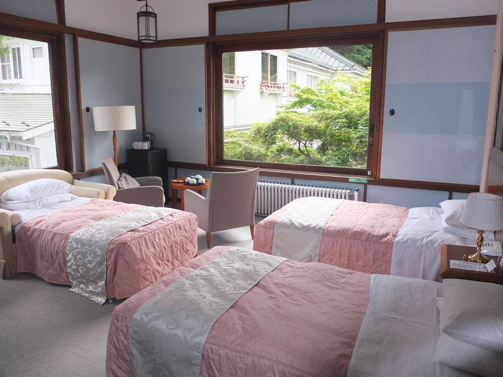 デラックス ツインルーム 禁煙 客室5 | 日光金谷 ホテル