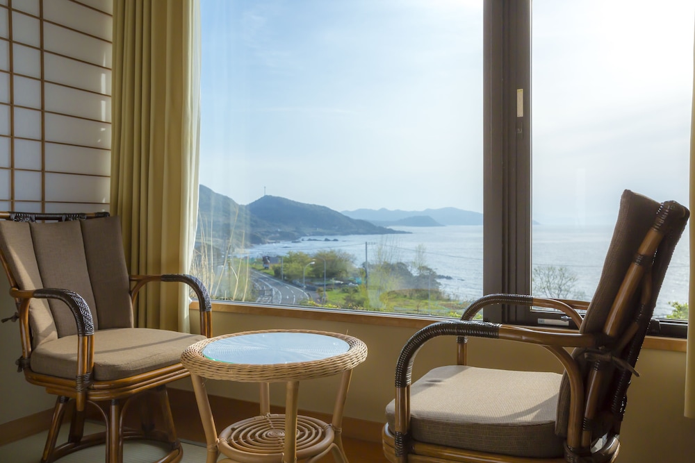 スタンダード ツインルーム 部屋からの景観1 | 寿海亭