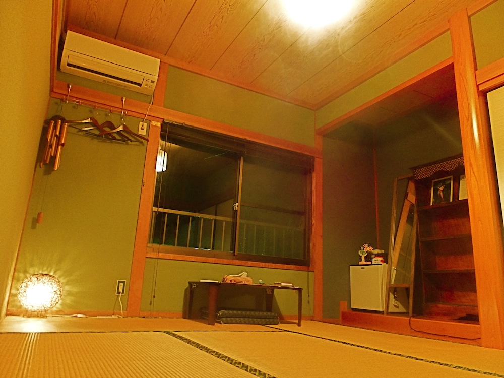 個室 客室3 | 青島ゲストハウス風樹