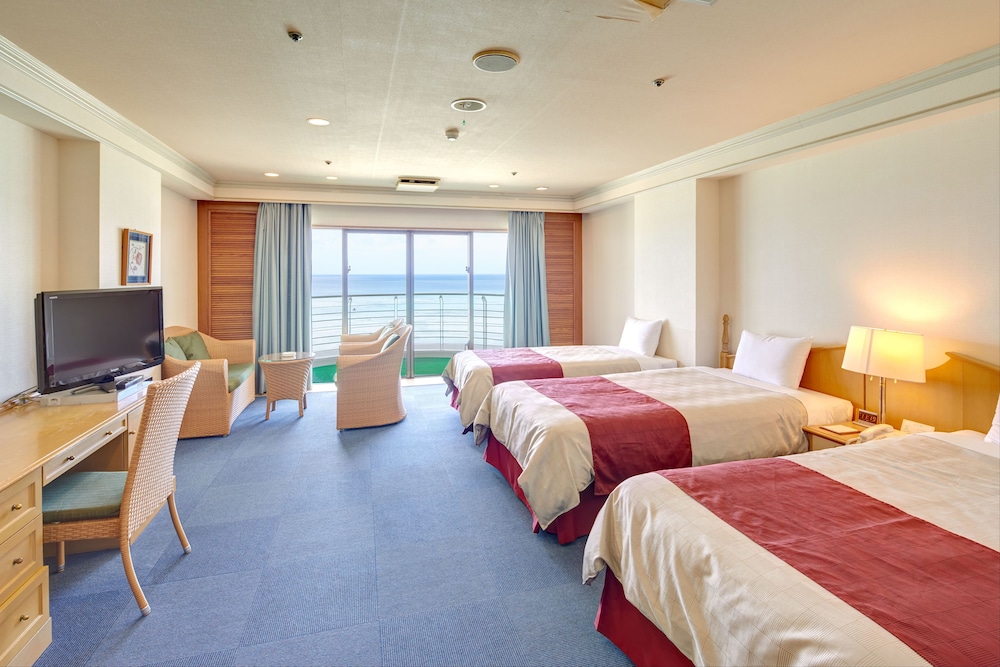 ＜ホテル棟＞海の見えるお部屋【45平米】 客室1 | リゾートホテルベルパライソ