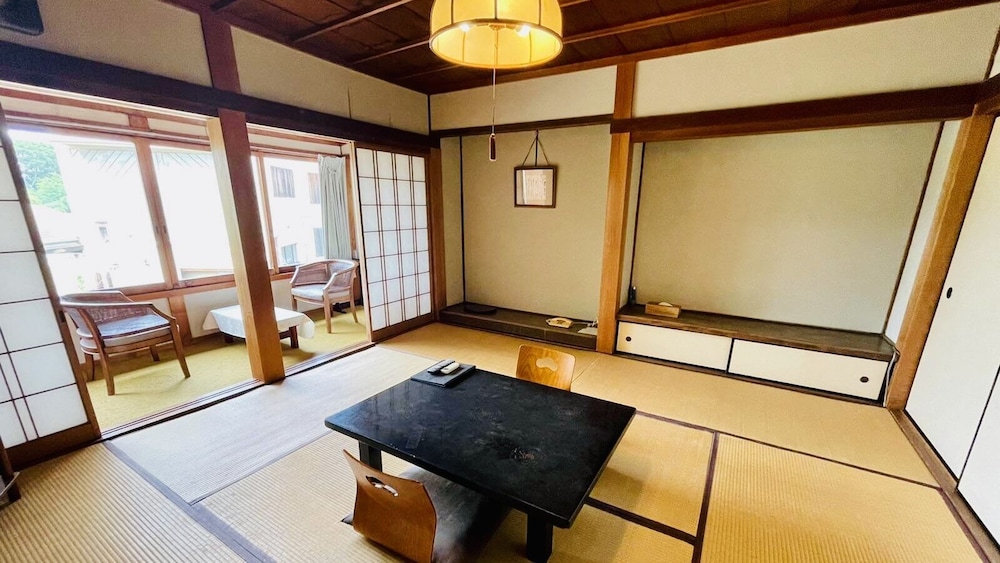 Japanese-Style Standard Room (with Toilet & Bath), Check in until 18:00 客室3 | 竹林院群芳園
