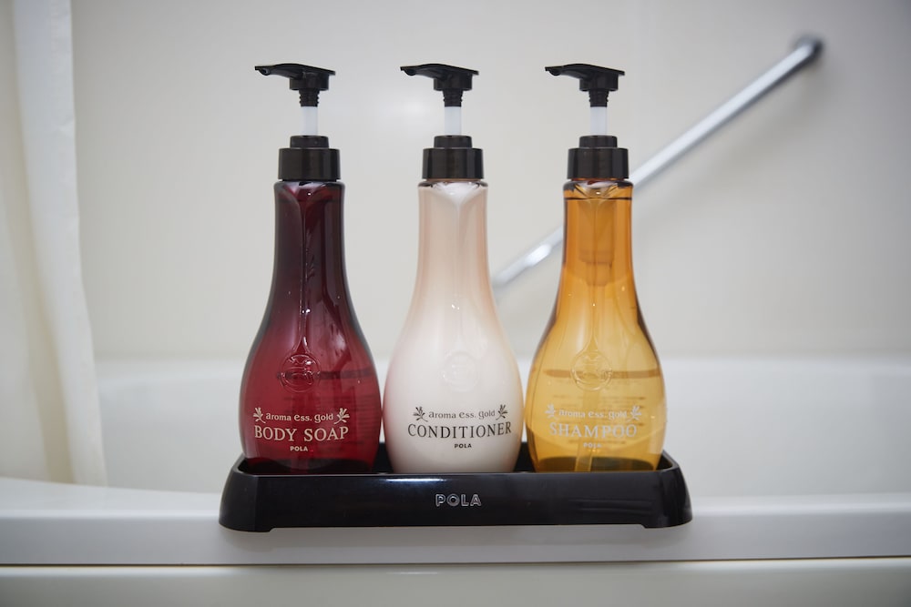 スタンダード ダブルルーム 禁煙 バスルーム1 | ホテルユクエスタ旭橋