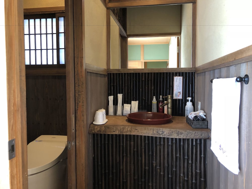 [野稲山, 立石山] 一軒家風客室 (6畳+6畳+縁側) 禁煙 バスルーム0 | 旅荘 牧場の家