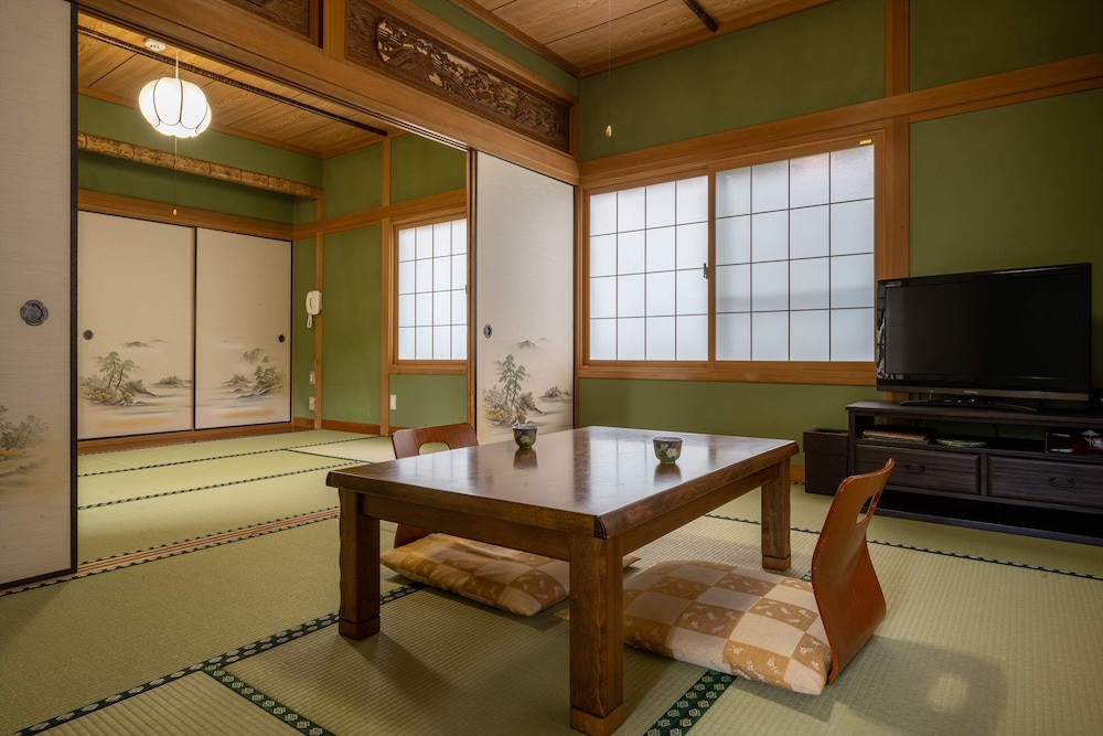 [野稲山, 立石山] 一軒家風客室 (6畳+6畳+縁側) 禁煙 客室13 | 旅荘 牧場の家