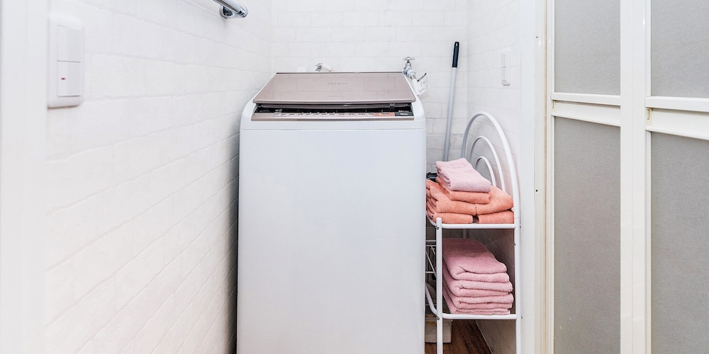 [1階北欧スタンダード中部屋] 寝室×2 (50平米) 禁煙 1 - 5名様 -テラス無し バスルーム1 | エルソルタウン沖縄