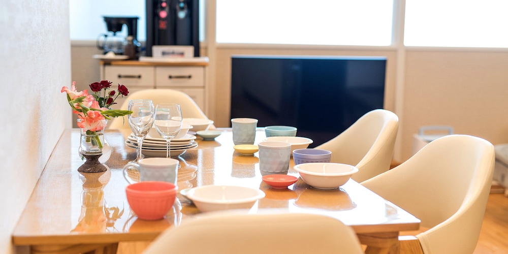 [1階北欧スタンダード中部屋] 寝室×2 (50平米) 禁煙 1 - 5名様 -テラス無し リビング エリア0 | エルソルタウン沖縄