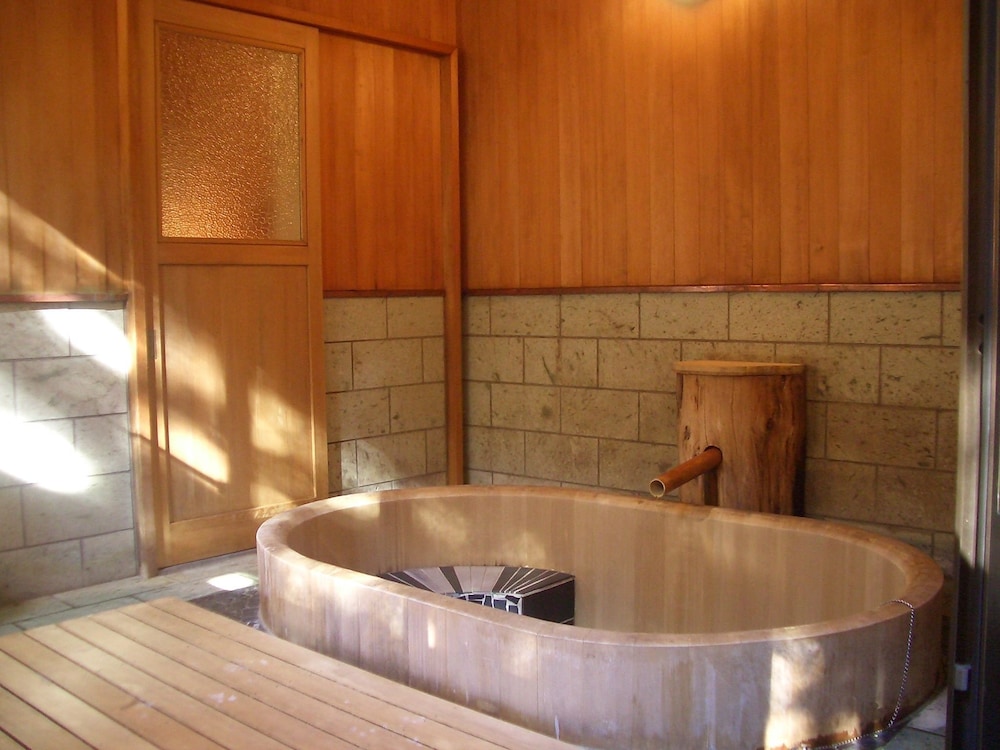 トラディショナル ヴィラ 禁煙 バスルーム0 | やすらぎの別邸 四季亭