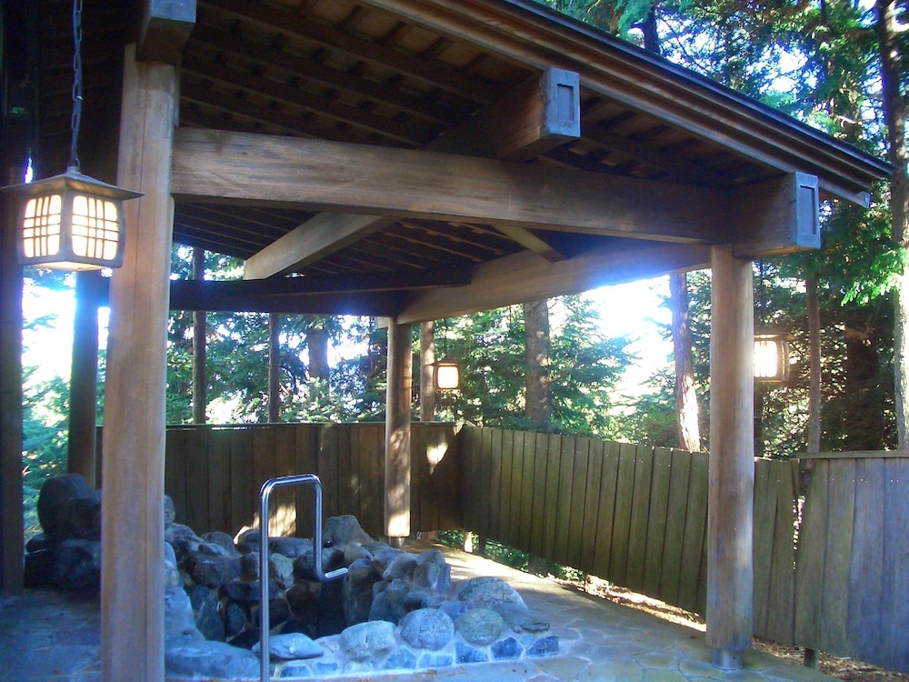 トラディショナル ヴィラ 禁煙 バスルーム1 | やすらぎの別邸 四季亭