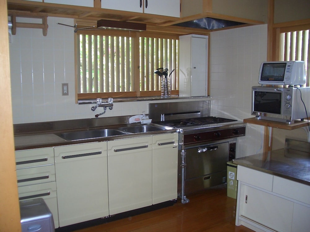 極みの家(禁煙) 専用キッチン0 | やすらぎの別邸 四季亭