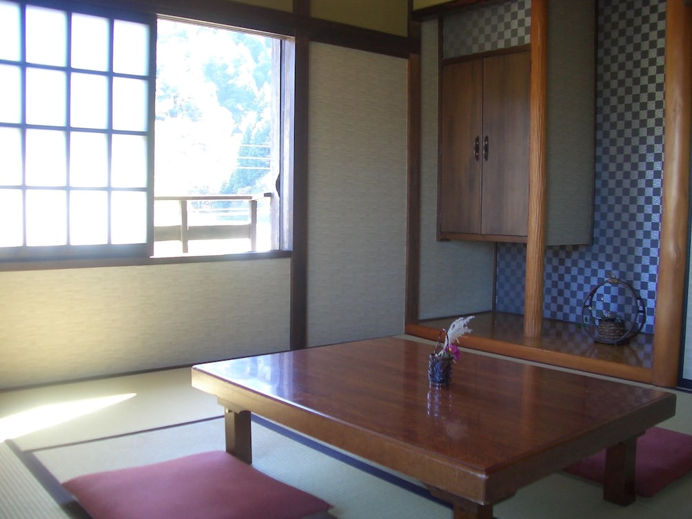 風薫る家 (禁煙) 客室1 | やすらぎの別邸 四季亭
