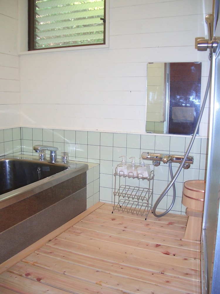 トラディショナル ヴィラ 禁煙 バスルーム0 | やすらぎの別邸 四季亭