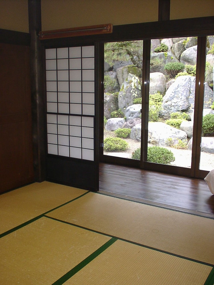 内装1 | やすらぎの別邸 四季亭