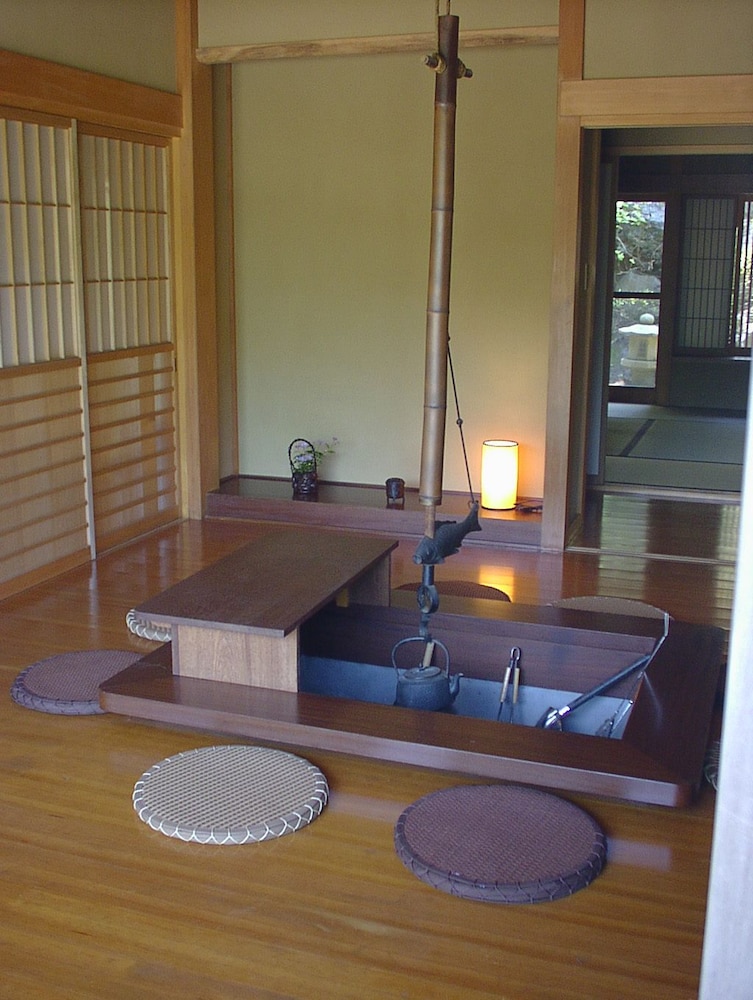 極みの家(禁煙) リビング エリア2 | やすらぎの別邸 四季亭