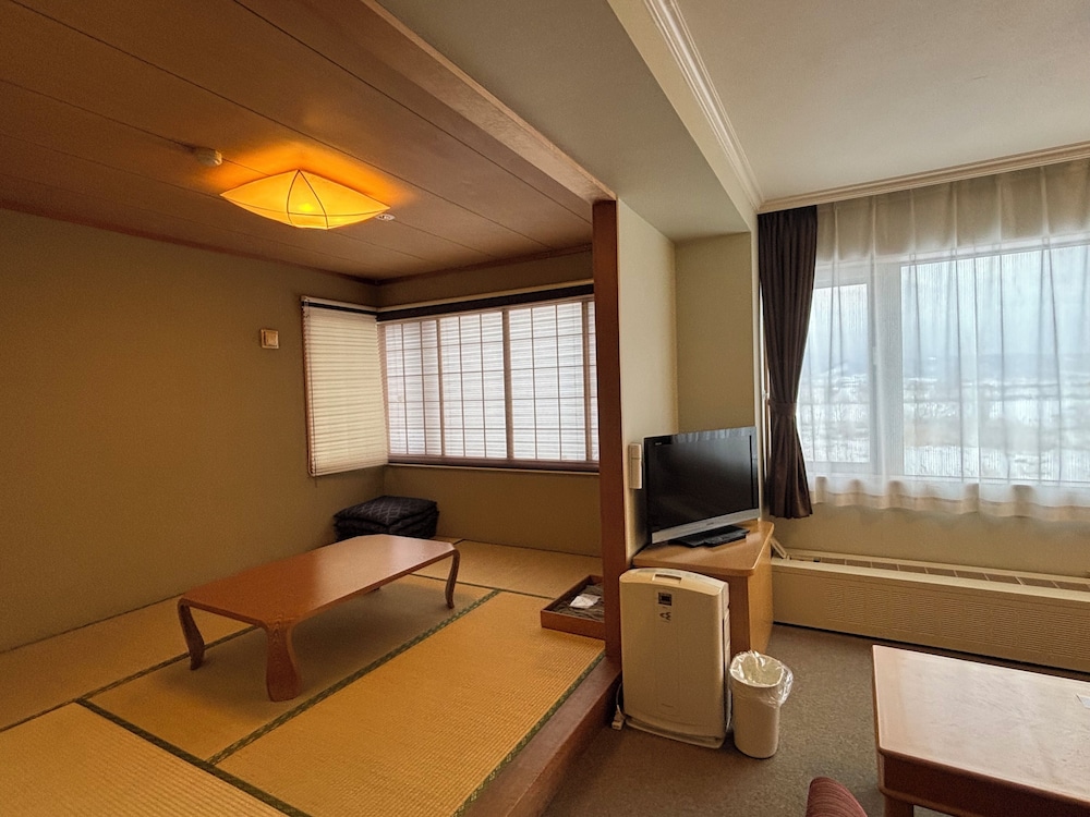 スーペリア スイート 2 ベッドルーム 禁煙 客室7 | スパ & ホテルリゾート ふらのラテール