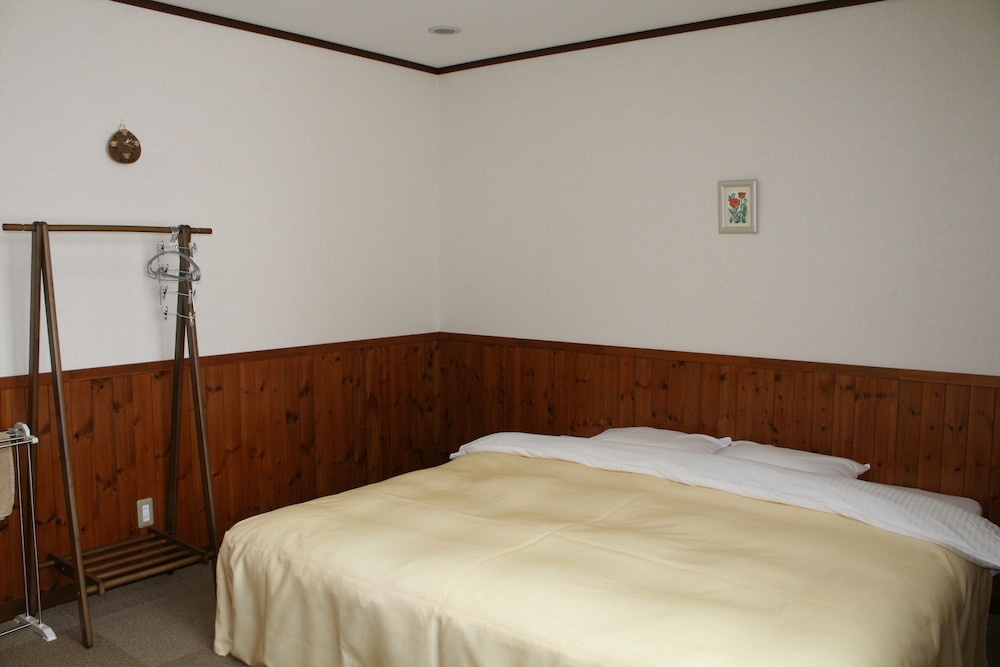 客室1 | 富良野 ペンション「あしたや」 客室1 | 富良野 ペンション「あしたや」