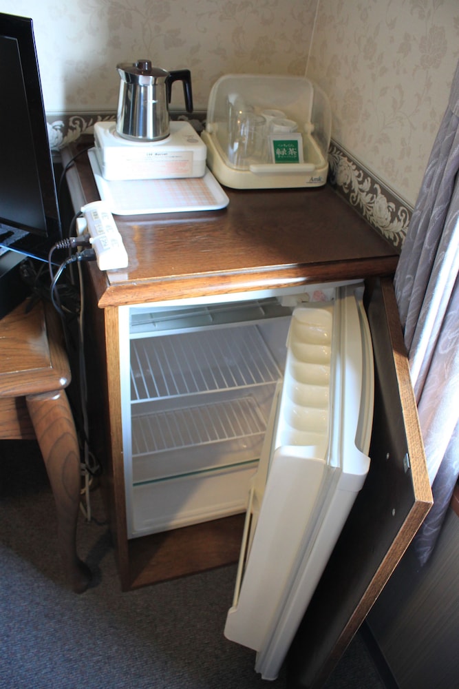 街側セミダブルルーム 客室の設備とサービス0 | シーサイドホテルかもめ