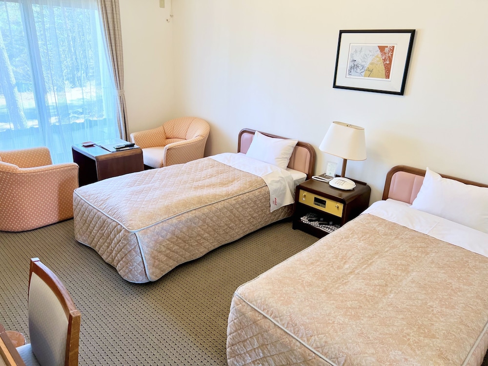 フォースルーム 禁煙 客室2 | ホリデイビラ ホテル & リゾート軽井沢